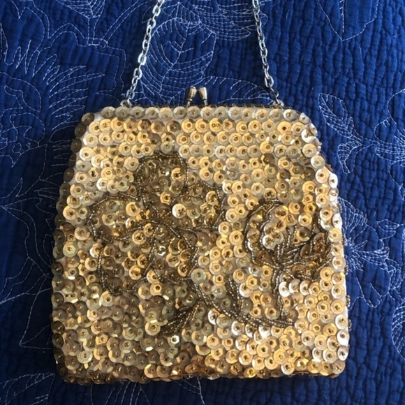 Vintage Handbags - GOLD Vintage Sequin Purse